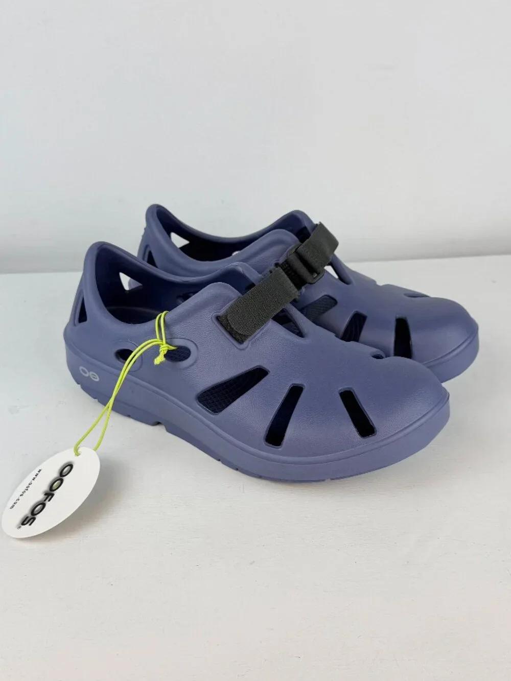 Men's 6 Women's 8 - Oofos Oocandoo Recovery Sandals Shoes - Water Drop